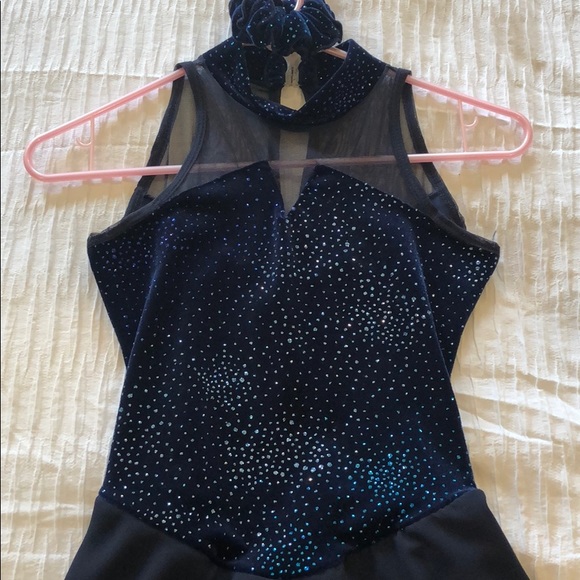 Figure skating dress - Picture 5 of 8